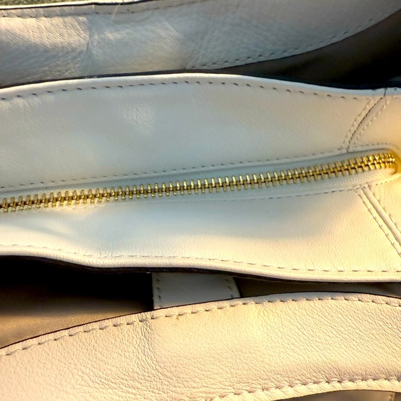 Coach White Leather Shoulder Bag with Gold Accents $39 - Picture 6 of 8